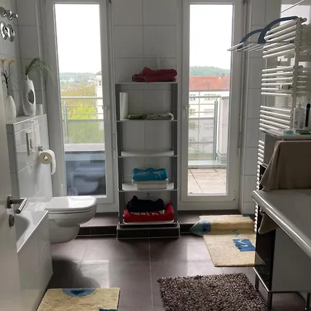 Lägenhet Mit Balkon In Neuer, Heller Penthouse Regensburg